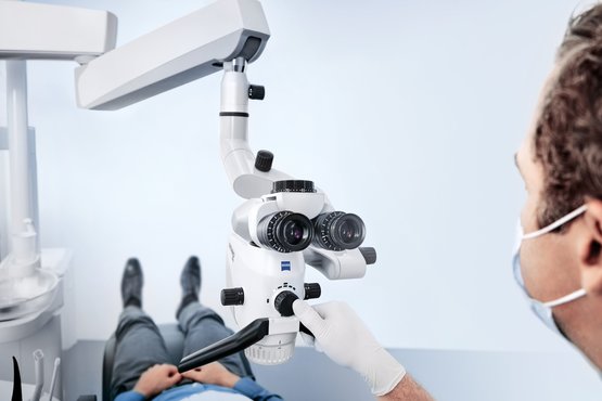 ZEISS EXTARO® 300 Anwendung am Patienten